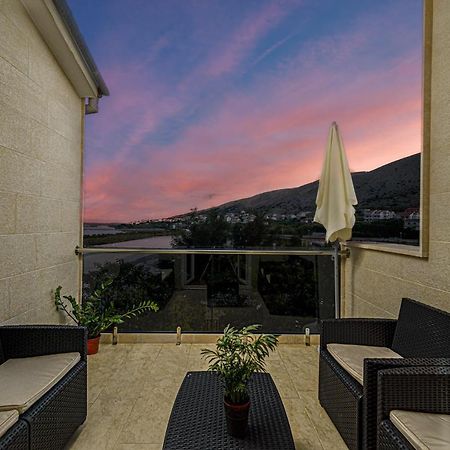Studio Holiday Adriatic Паг Екстериор снимка
