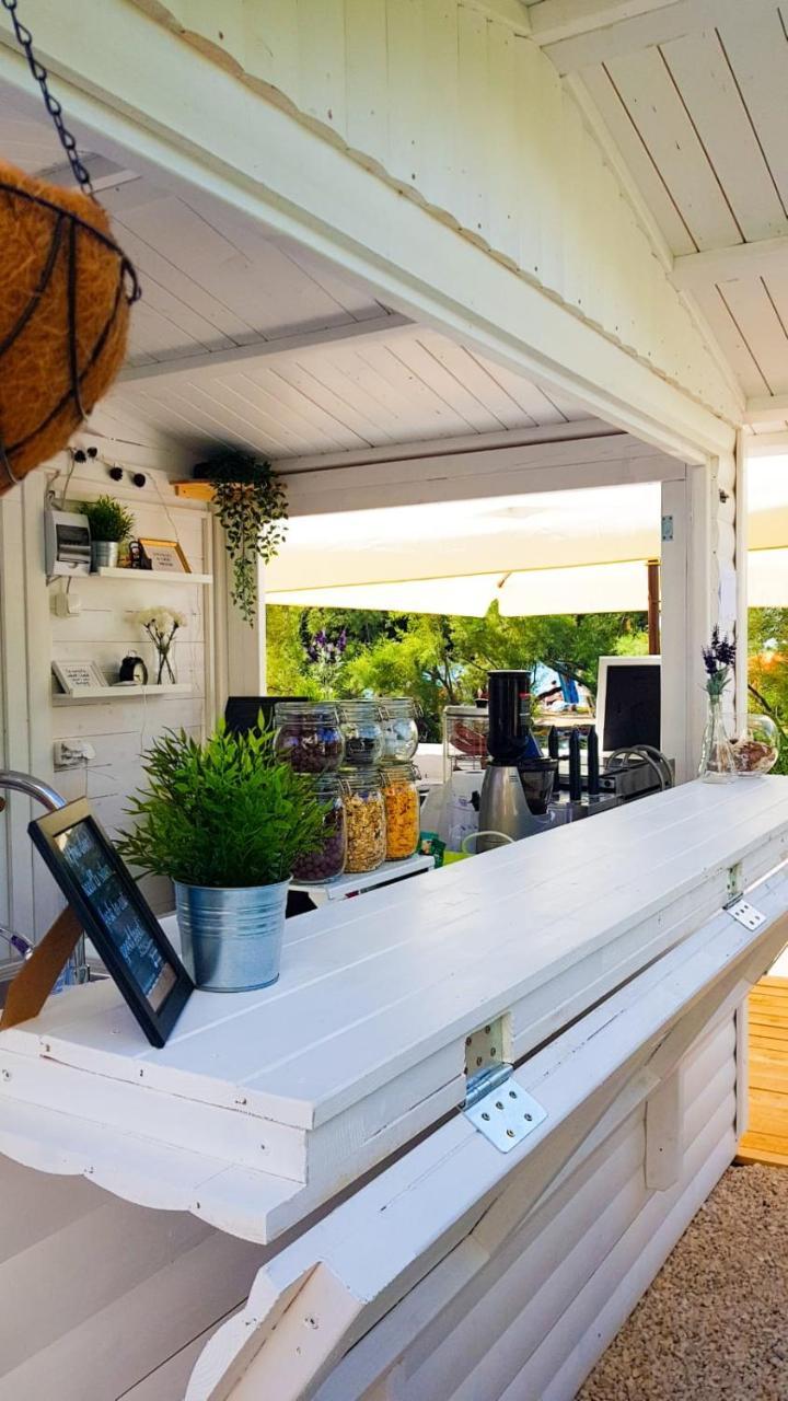 Studio Holiday Adriatic Паг Екстериор снимка
