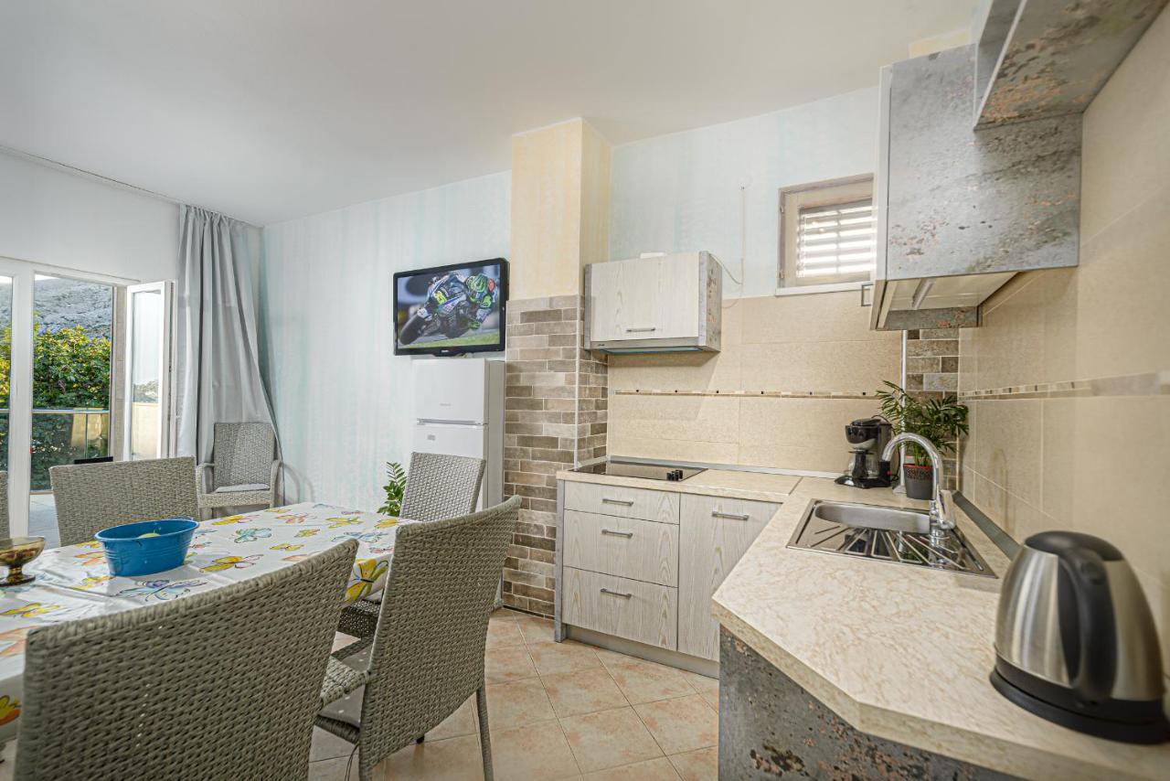 Studio Holiday Adriatic Паг Екстериор снимка