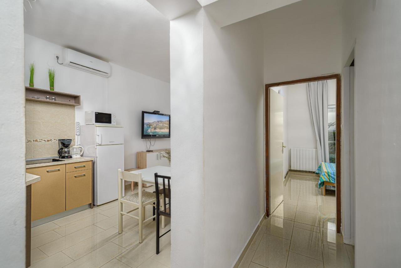 Studio Holiday Adriatic Паг Екстериор снимка