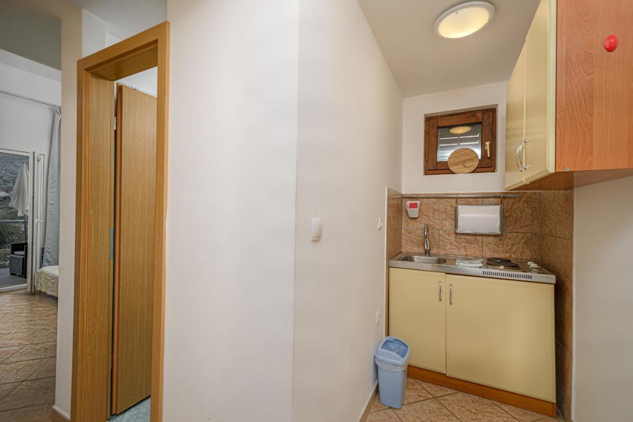 Studio Holiday Adriatic Паг Екстериор снимка