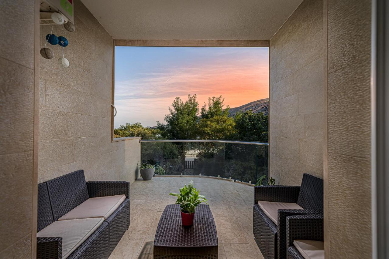 Studio Holiday Adriatic Паг Екстериор снимка